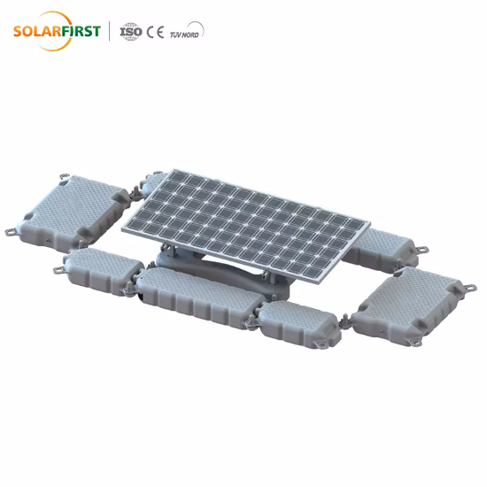 Sistema fotovoltaico con struttura solare galleggiante sul mare